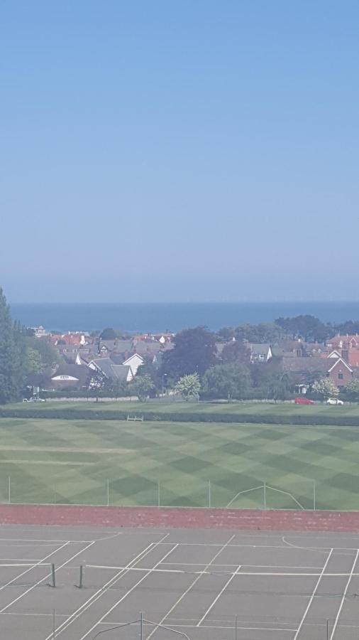 The Kings Suite Oak Drive, Colwyn Bay Ll29 7Yp First Floor エクステリア 写真